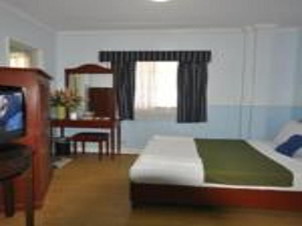 The Gabriella Bed And Breakfast Tagbilaran City Room photo